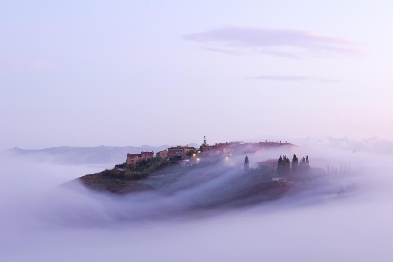Agriturismo Le Crete - Appartamenti อัสเชียโน ภายนอก รูปภาพ